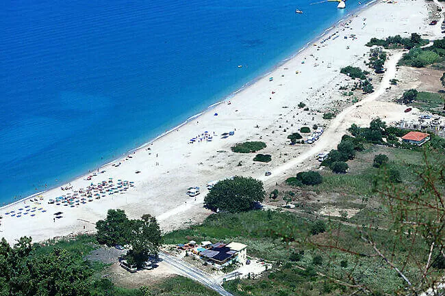 spiagga karavostasi